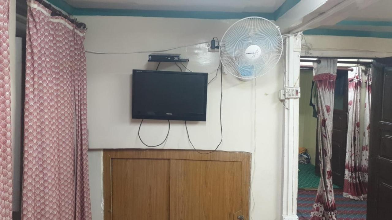 Lake Boulevard Guest House Srinagar  Ngoại thất bức ảnh